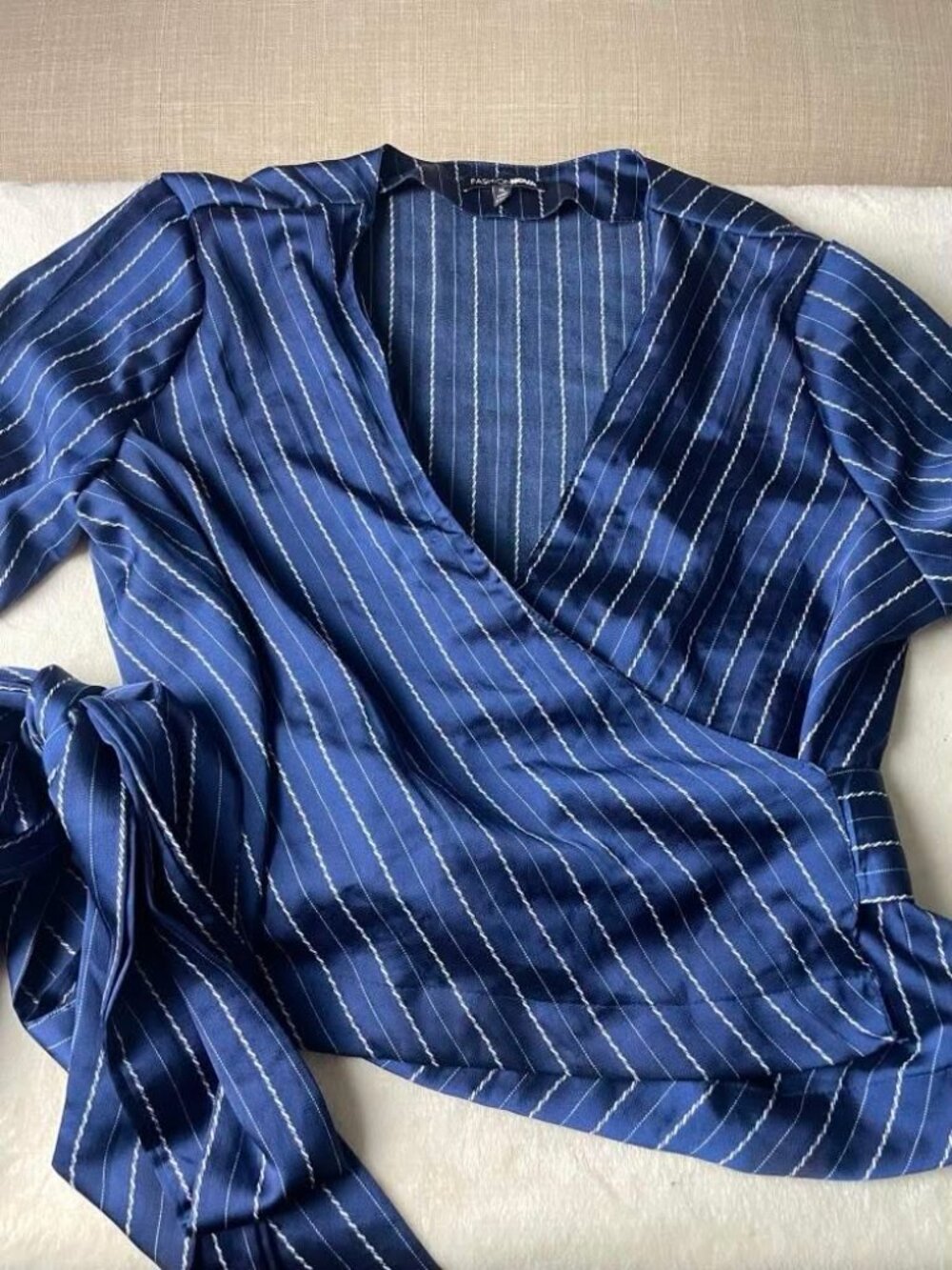 EUC Fashion Nova Navy Blue Pinstriped Wrap Top size XL